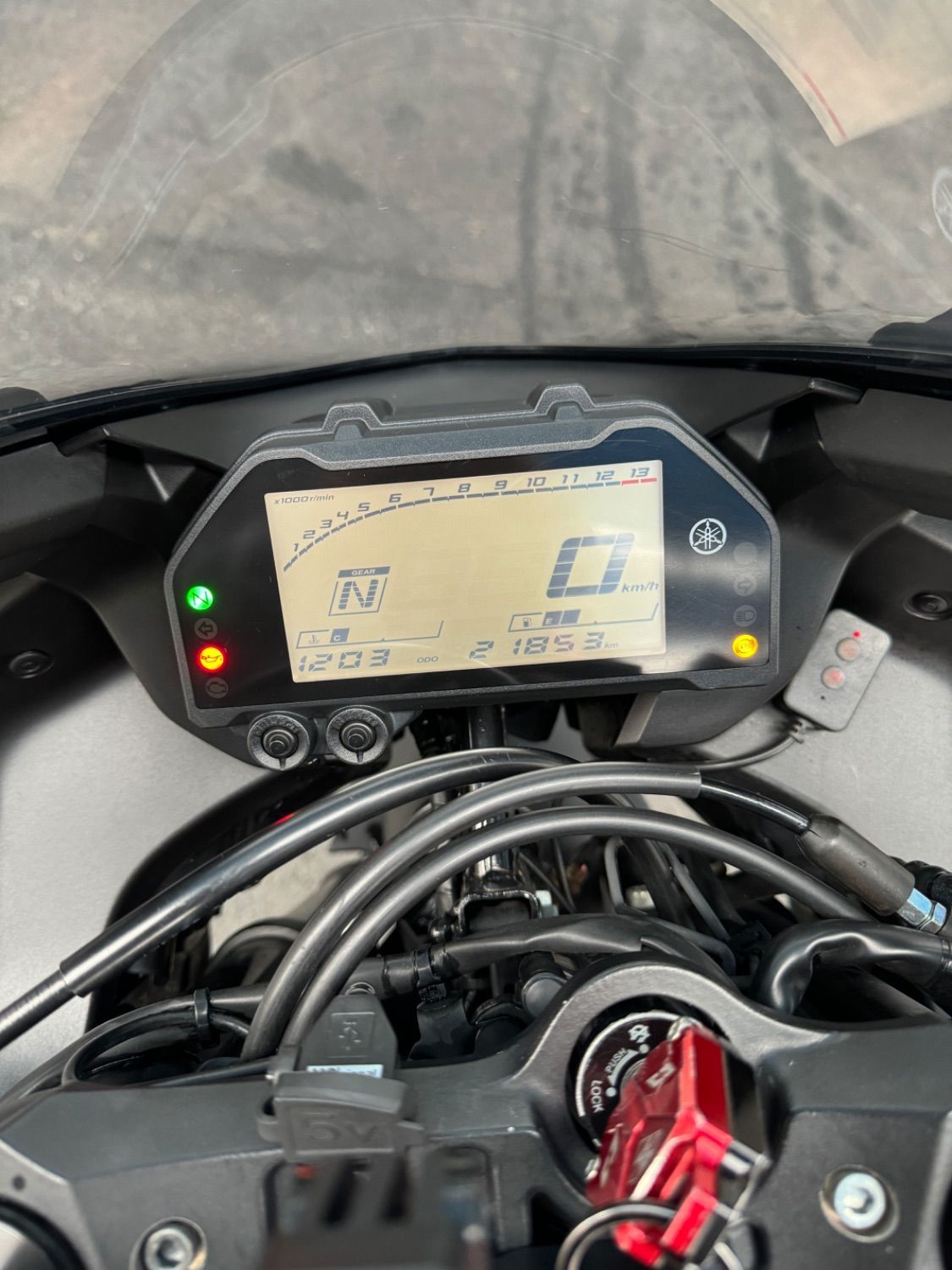 야마하 YZF R3 main