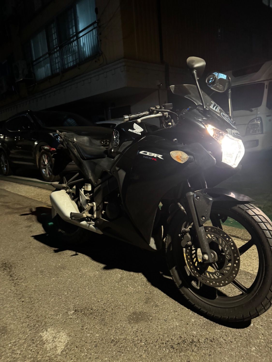 혼다 CBR 125 R main