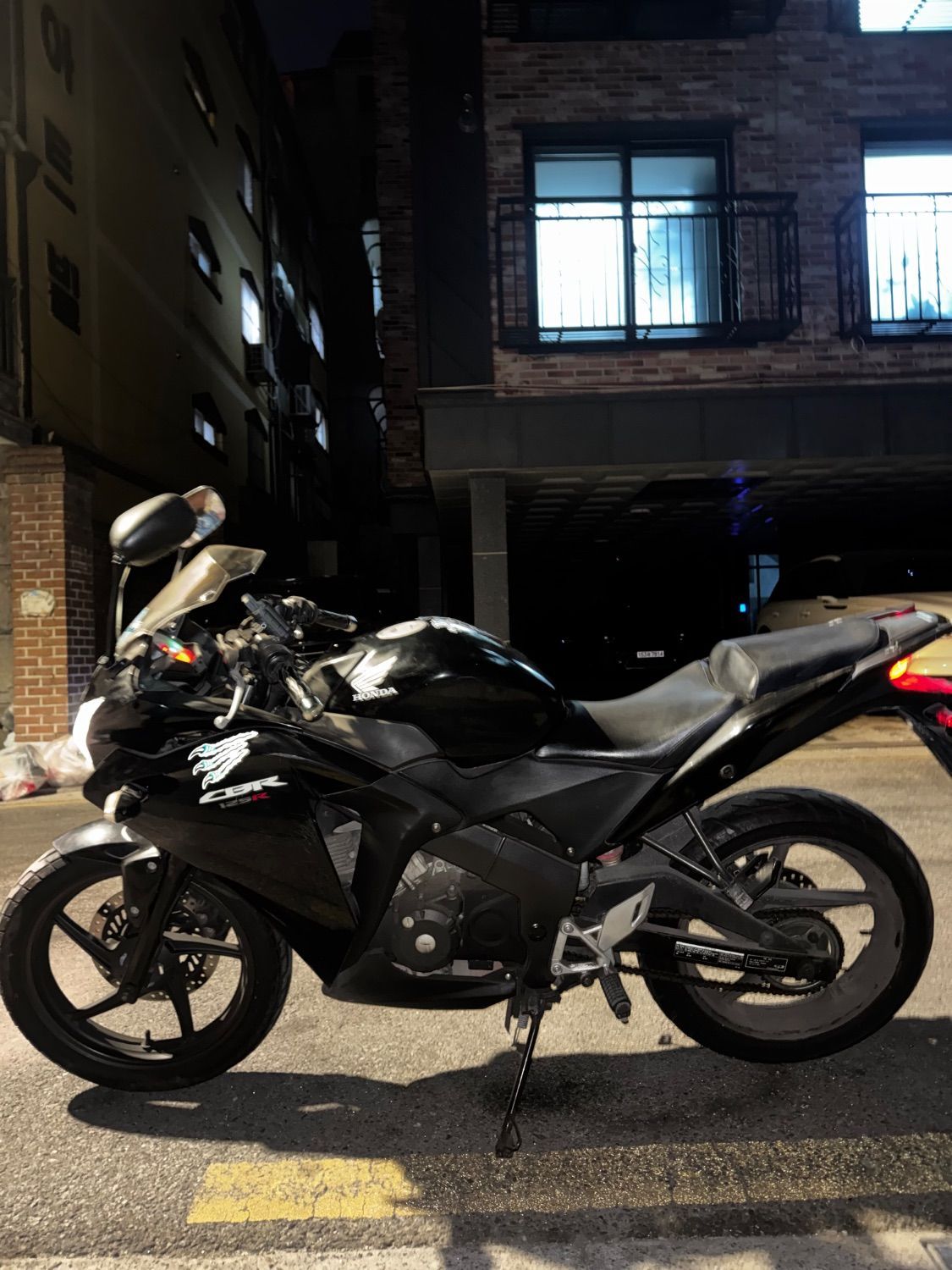 혼다 CBR 125 R more