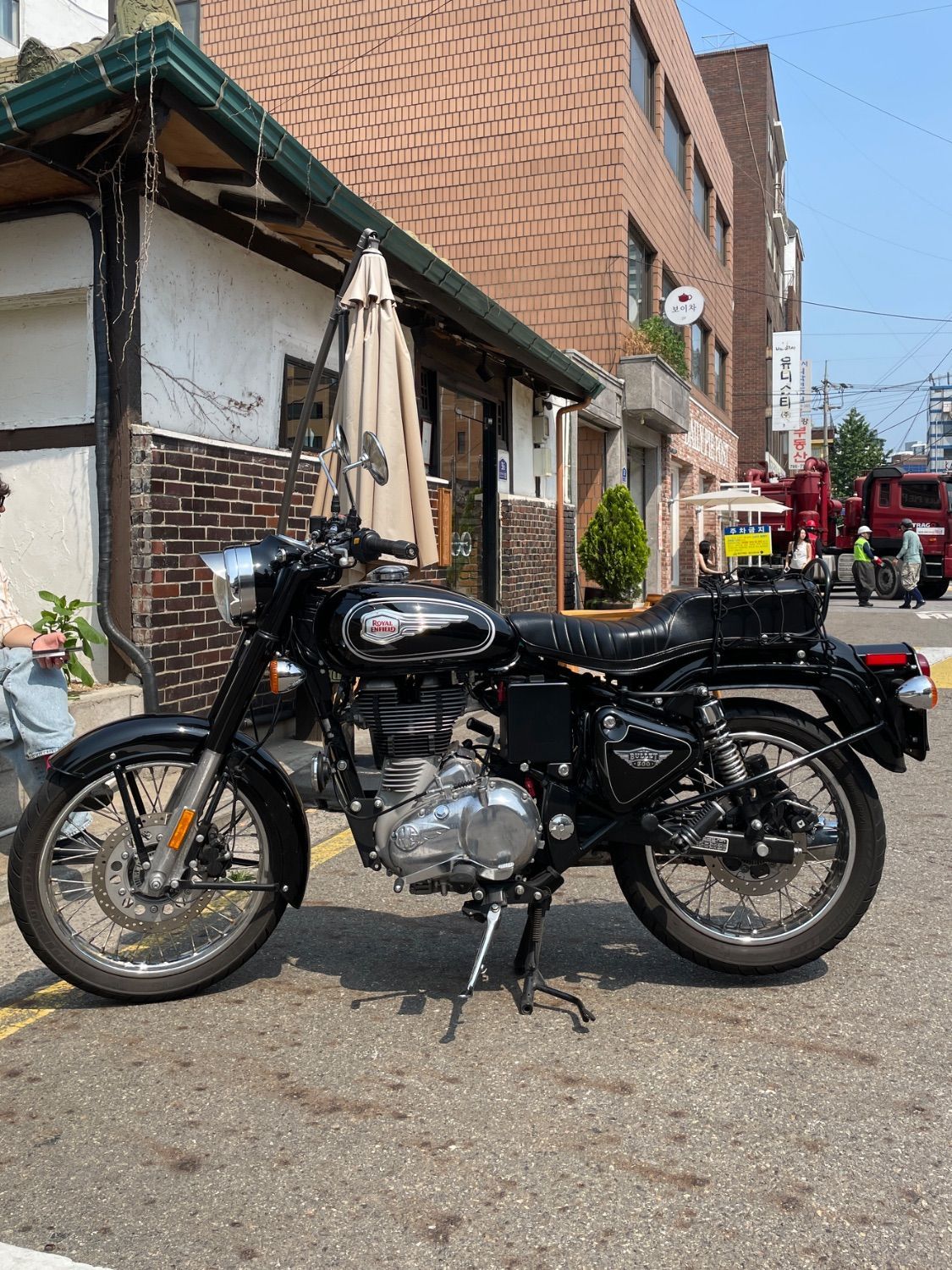 로얄엔필드 불렛 500 EFI main