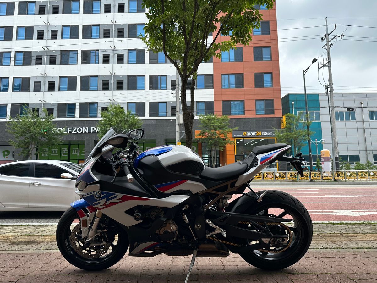 BMW S 1000 RR thumb 2
