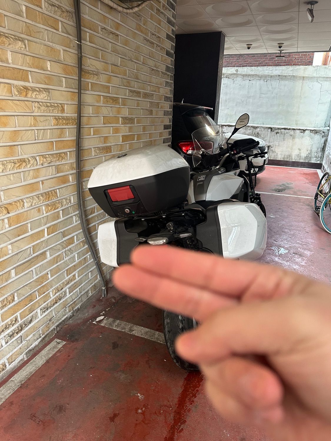 BMW F 900 XR thumb 2