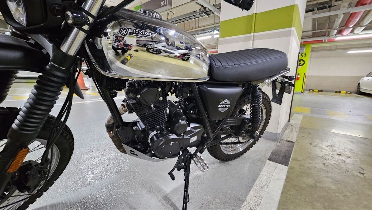 브릭스톤 펠스버그 125 XC 4