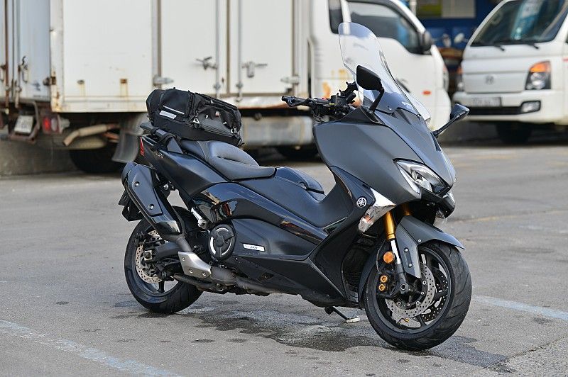야마하 TMAX DX 4