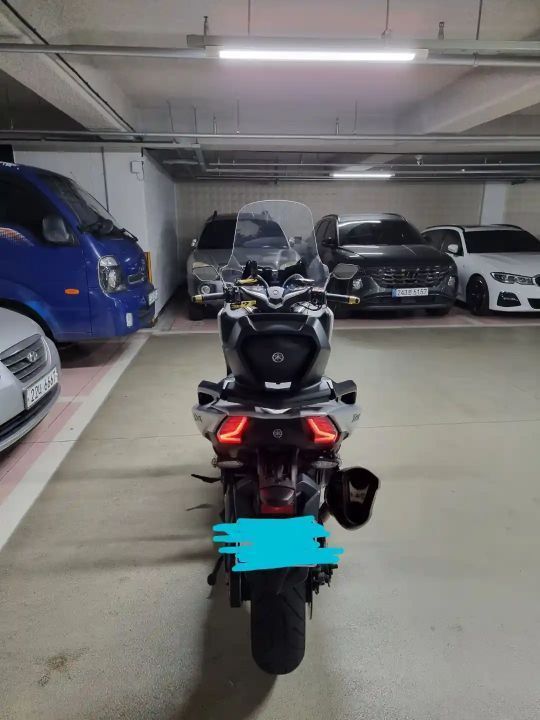 야마하 TMAX DX main