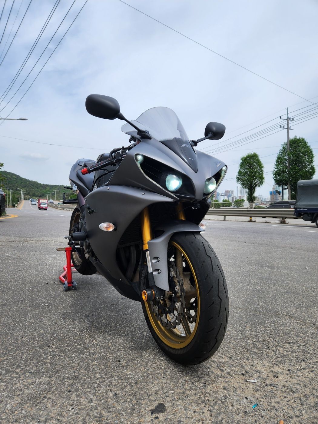 야마하 YZF R1 7