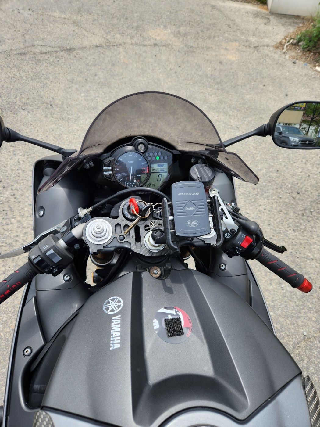 야마하 YZF R1 more