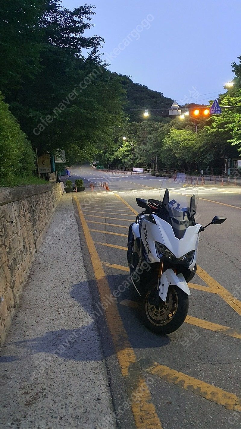 야마하 TMAX DX more