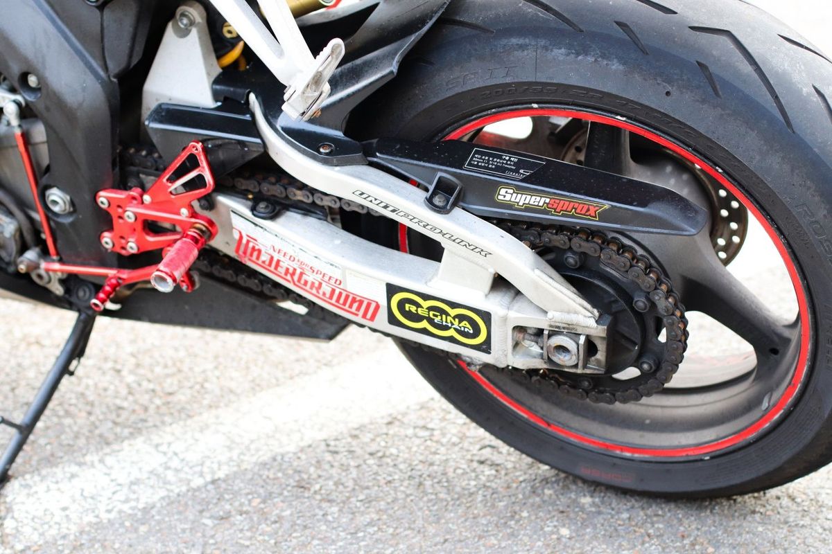 혼다 CBR 1000 RR 13