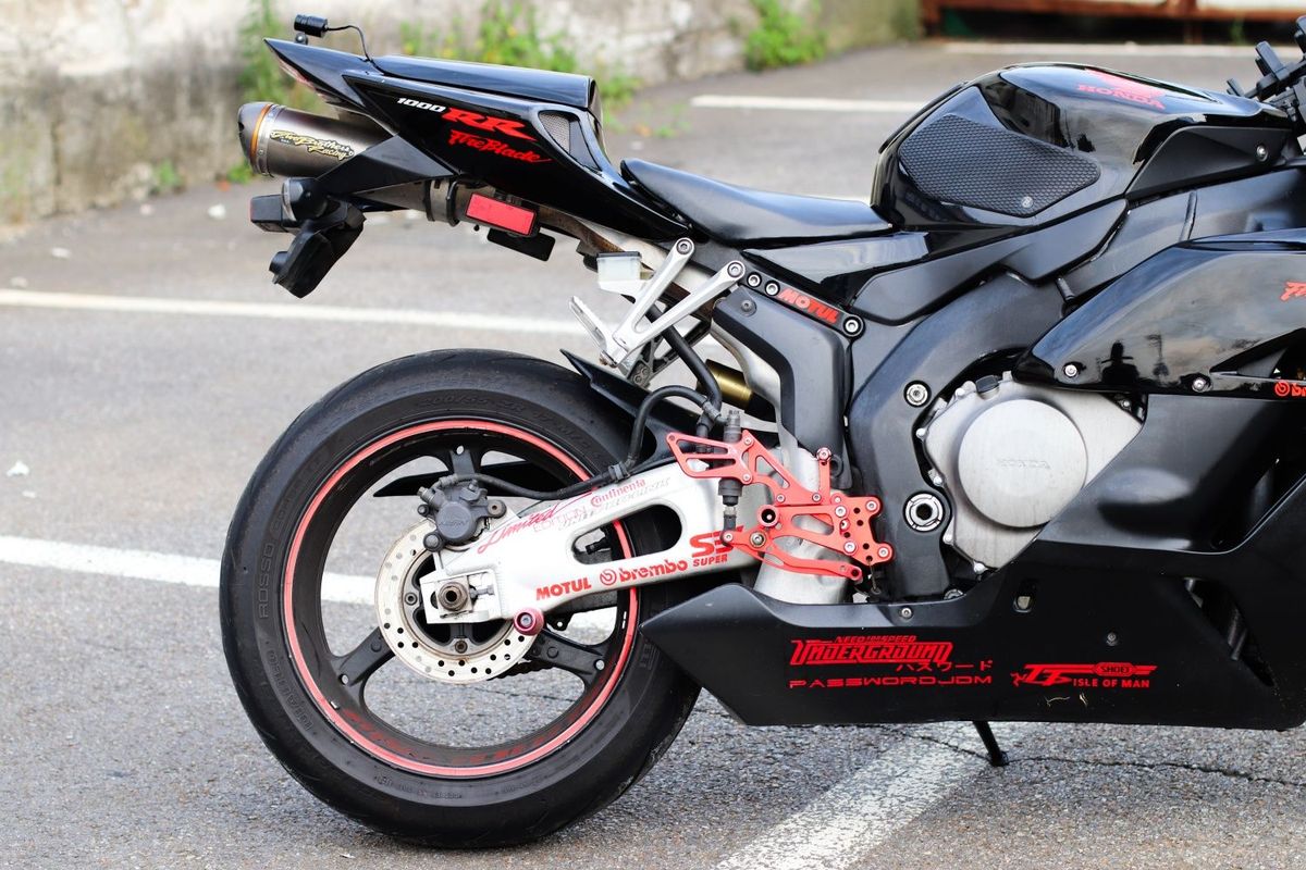 혼다 CBR 1000 RR 7