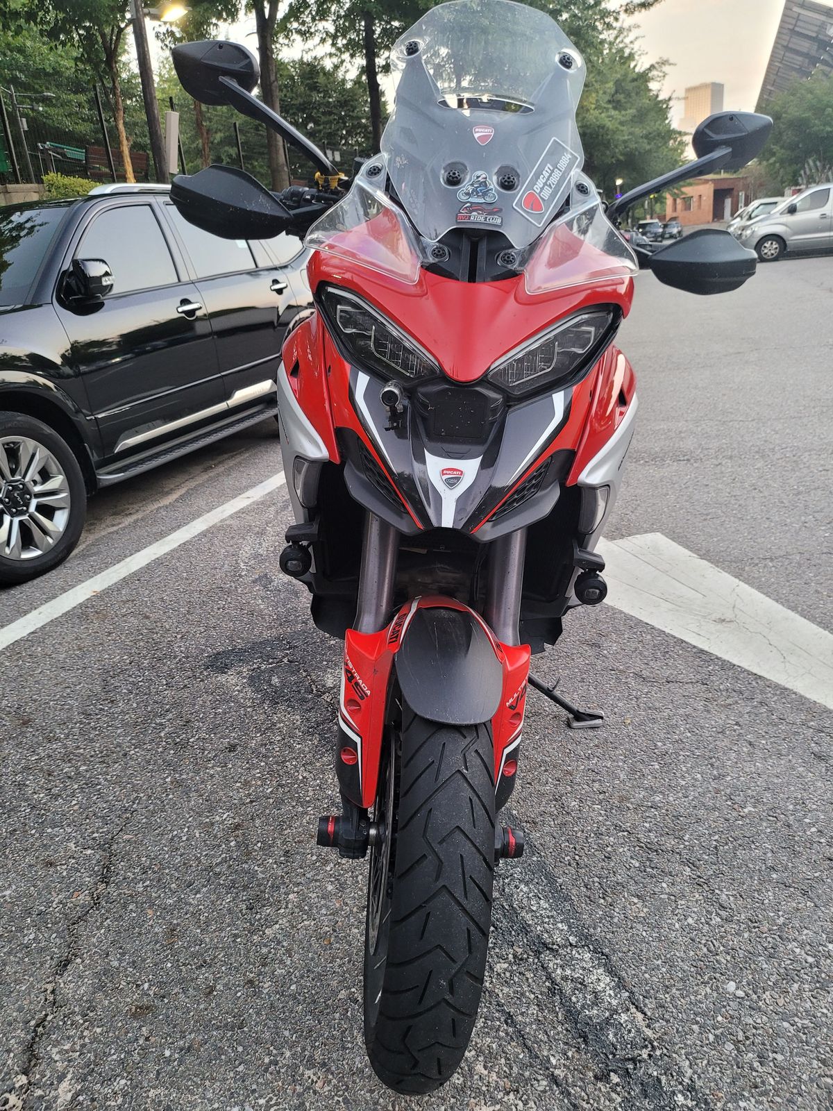 두카티 멀티스트라다 V4 S more