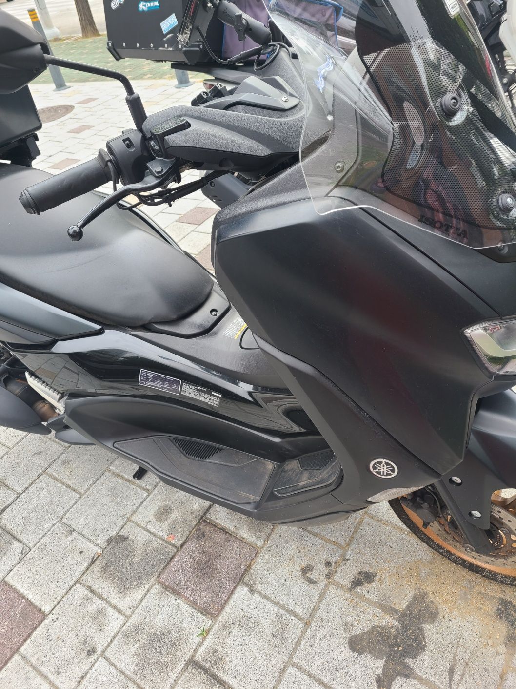 야마하 NMAX 125 8