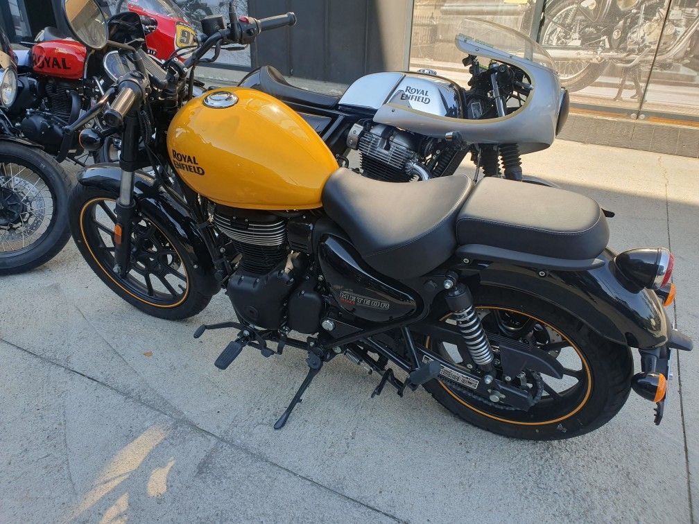 로얄엔필드 메테오 350 4