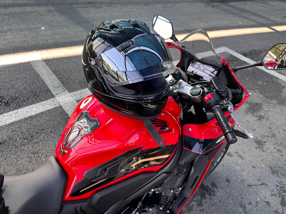 혼다 CBR 650 R MT thumb 2