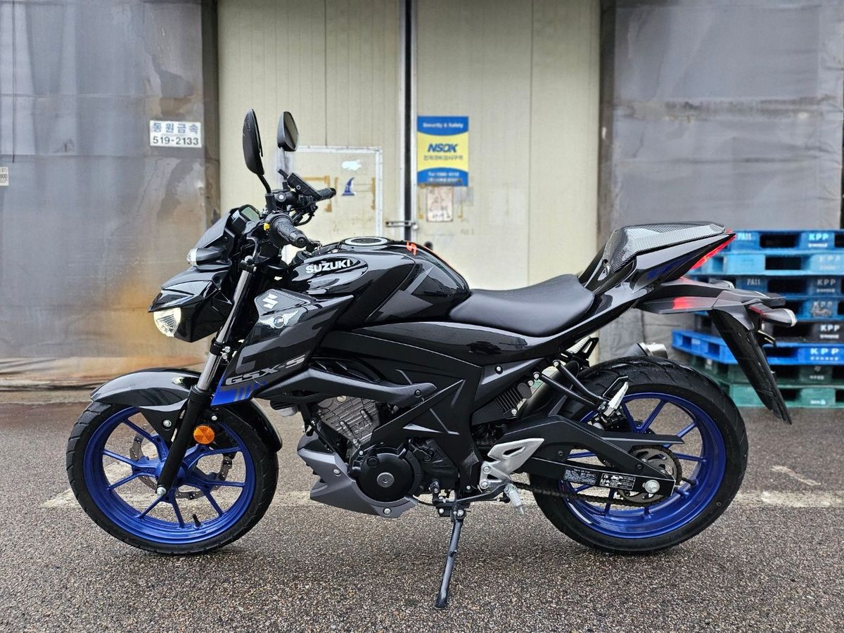 스즈키 GSX S 125 4