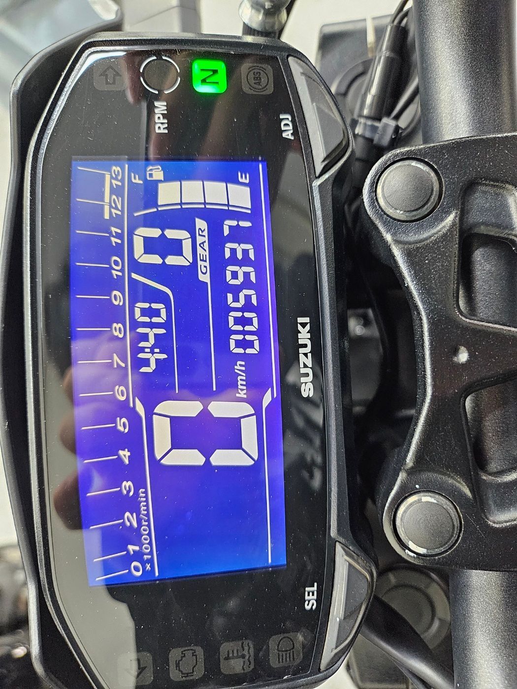 스즈키 GSX S 125 7