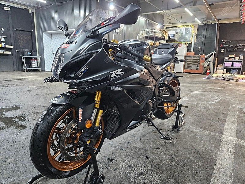 스즈키 GSX R 1000 R main