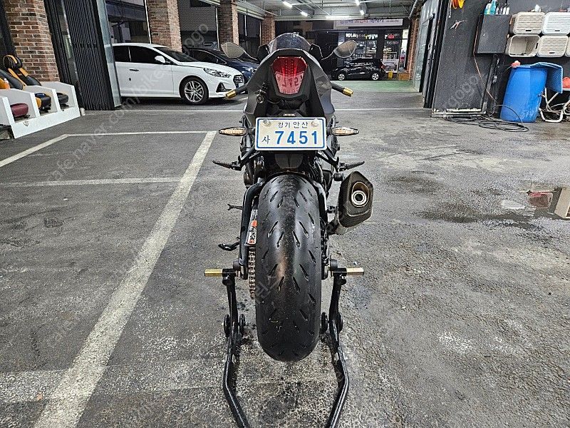 스즈키 GSX R 1000 R more