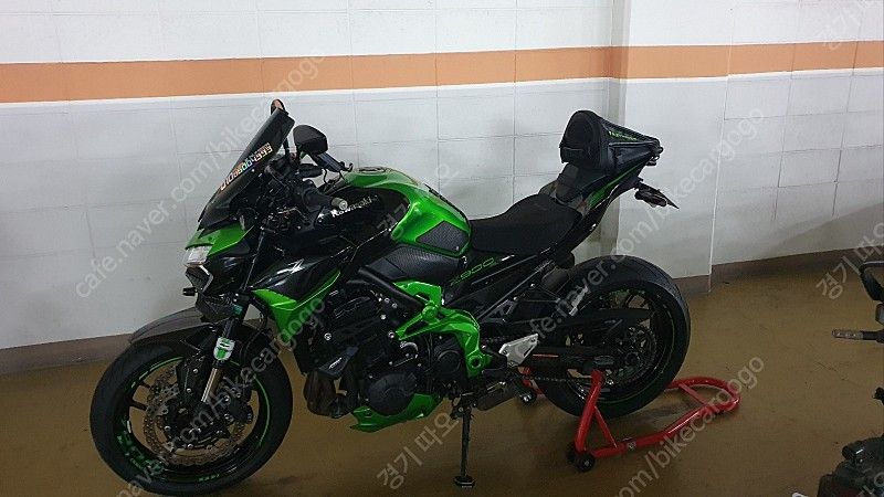 가와사키 Z 900 main