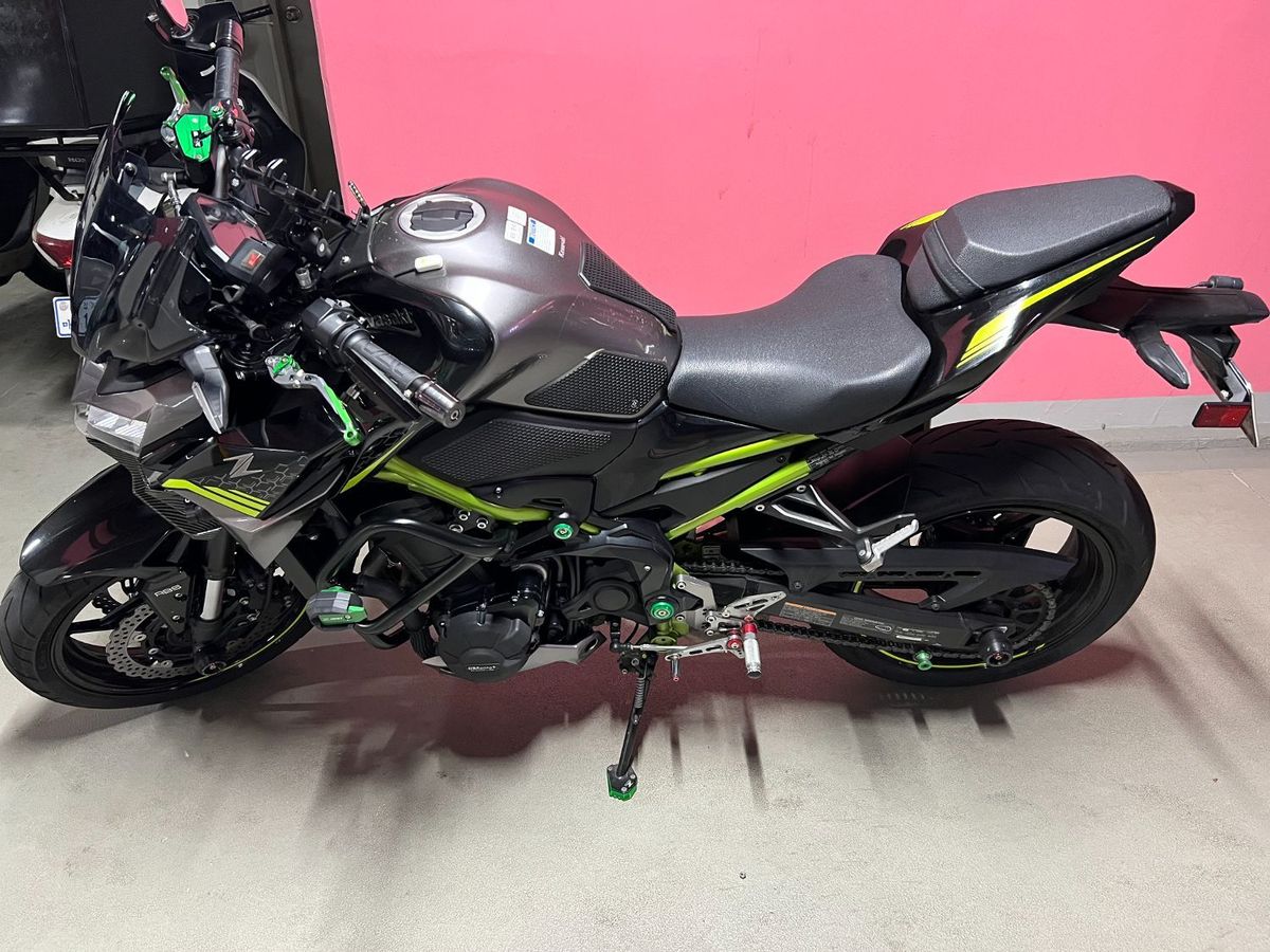 가와사키 Z 900 7