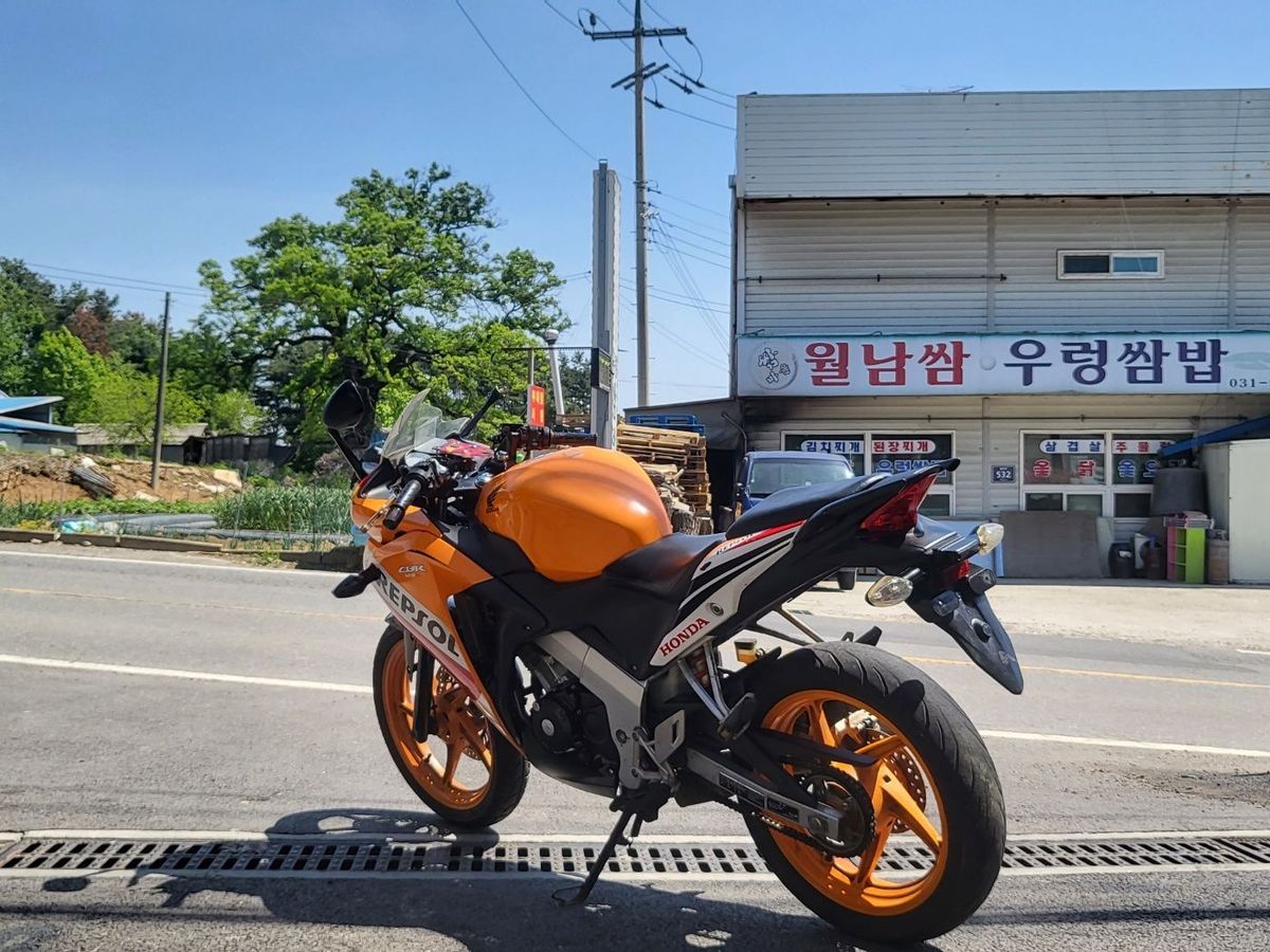 혼다 CBR 125 R 4