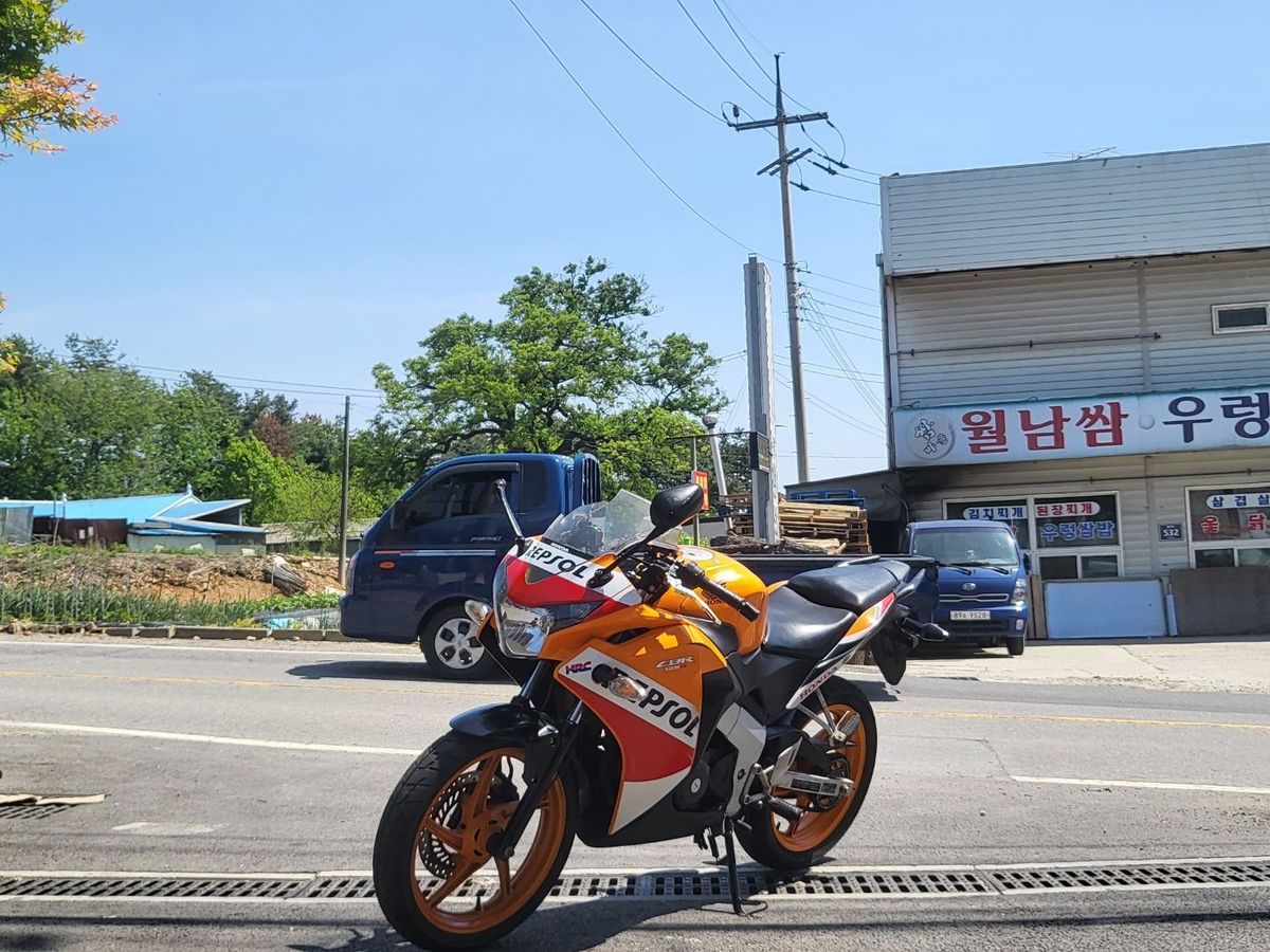 혼다 CBR 125 R 6