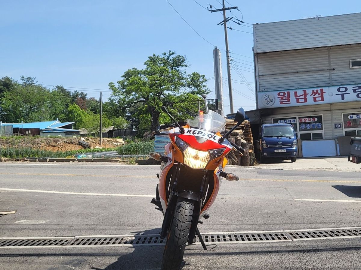 혼다 CBR 125 R 7