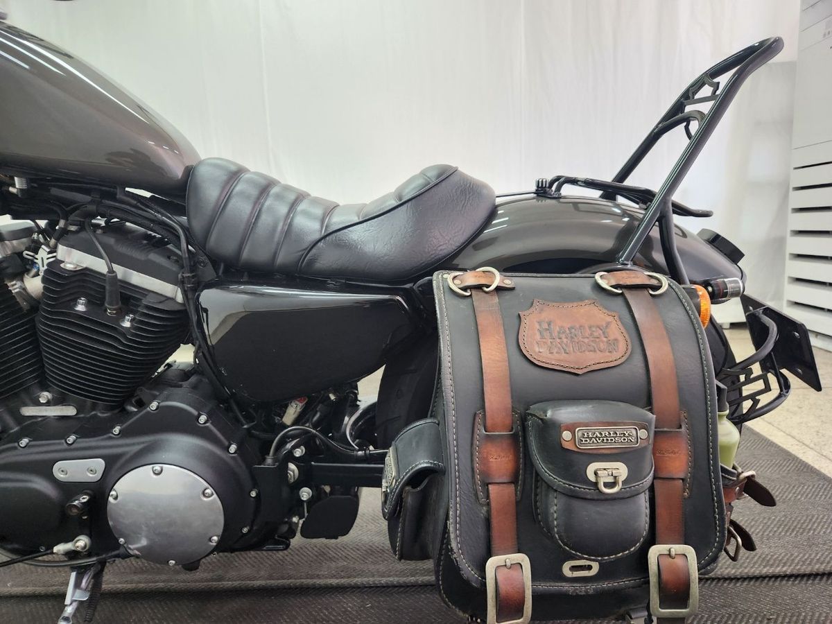 할리데이비슨 아이언 883 6