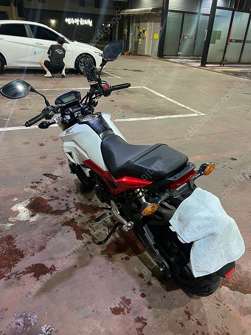 혼다 MSX 125 4