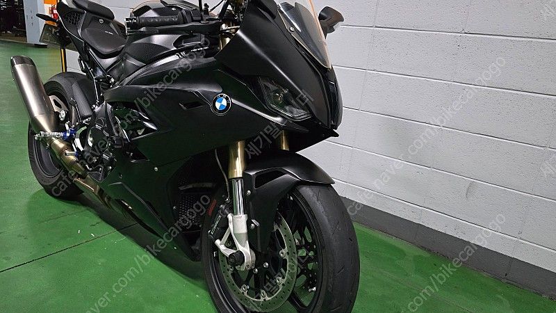 BMW S 1000 RR main