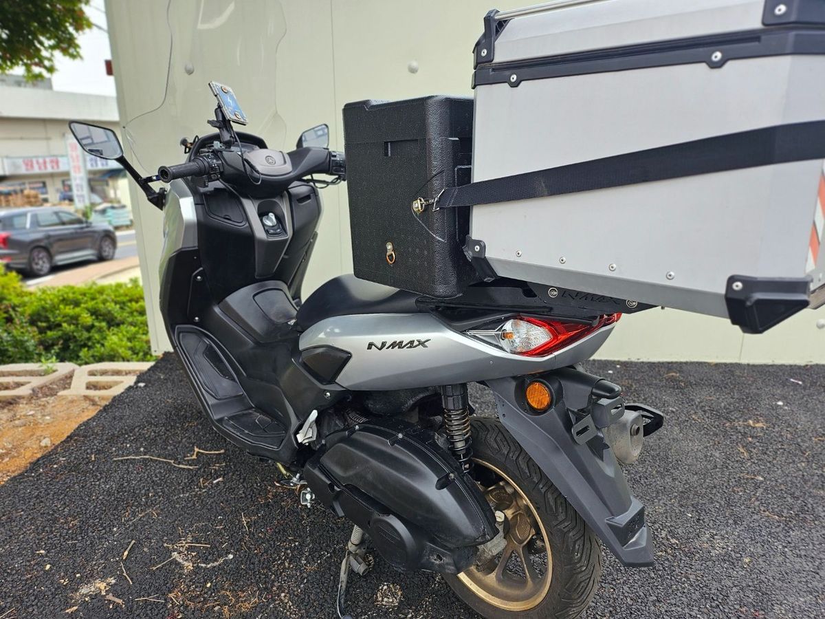 야마하 NMAX 125 6