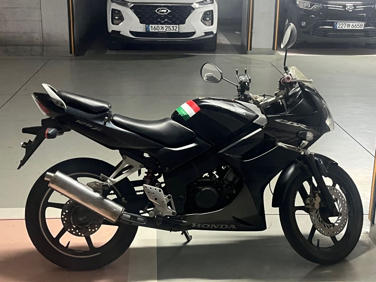 혼다 CBR 125 R more