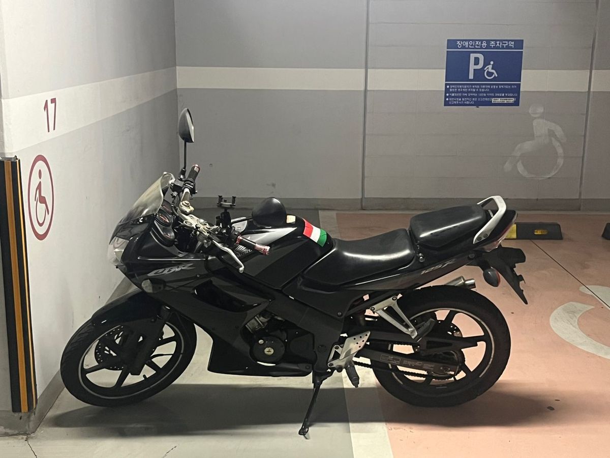 혼다 CBR 125 R 5