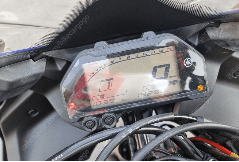 야마하 YZF R3 9