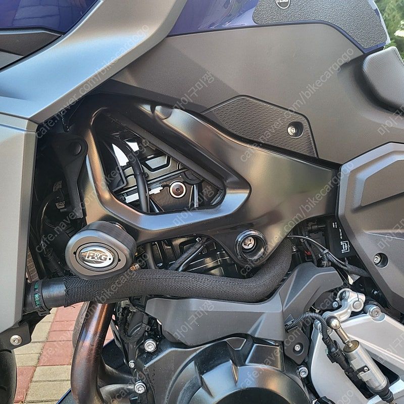 BMW F 900 R more