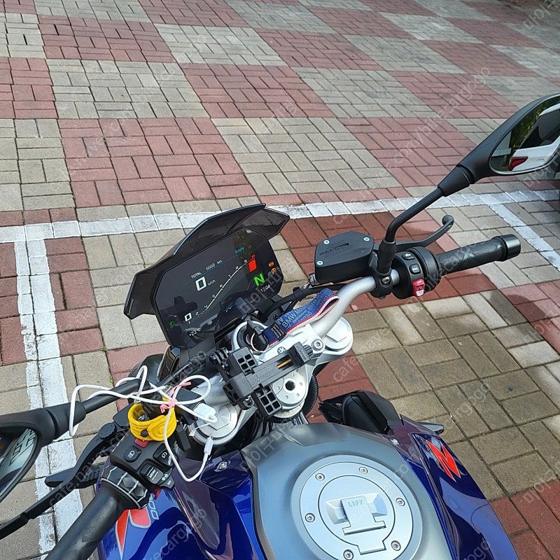 BMW F 900 R 4