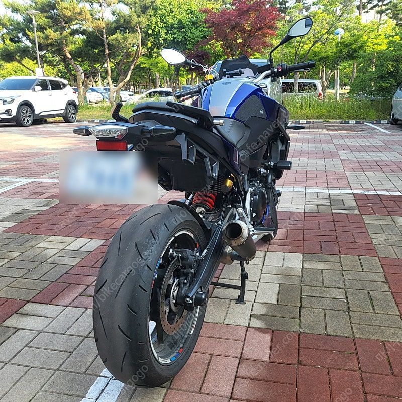 BMW F 900 R 8