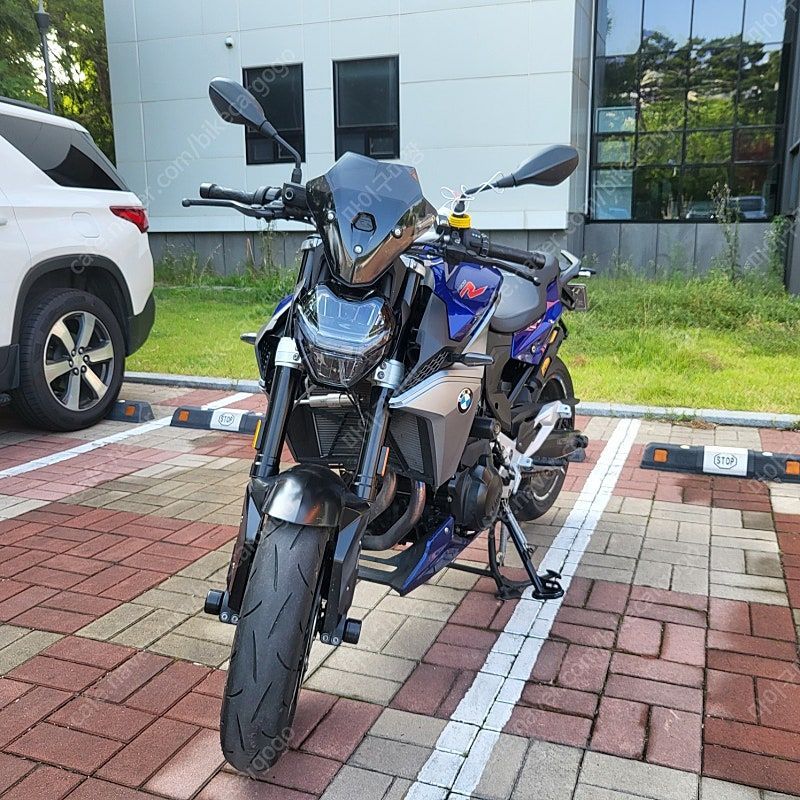 BMW F 900 R main