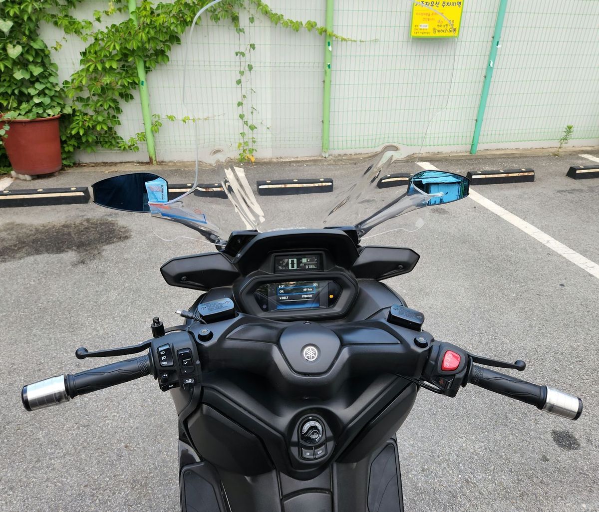 야마하 XMAX 300 ABS 5
