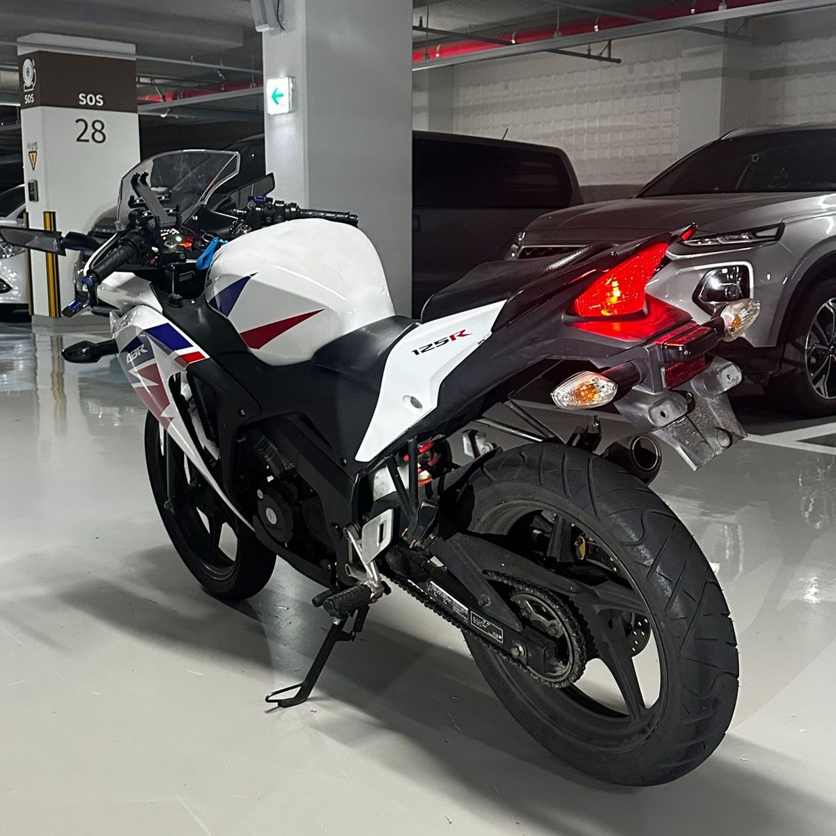 혼다 CBR 125 R 4