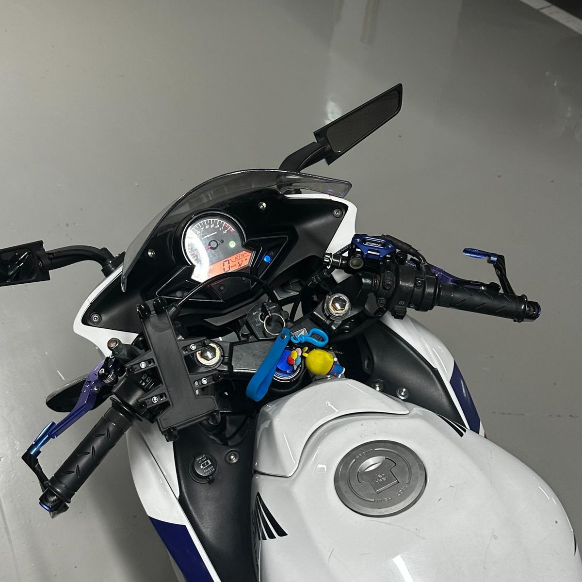 혼다 CBR 125 R 9