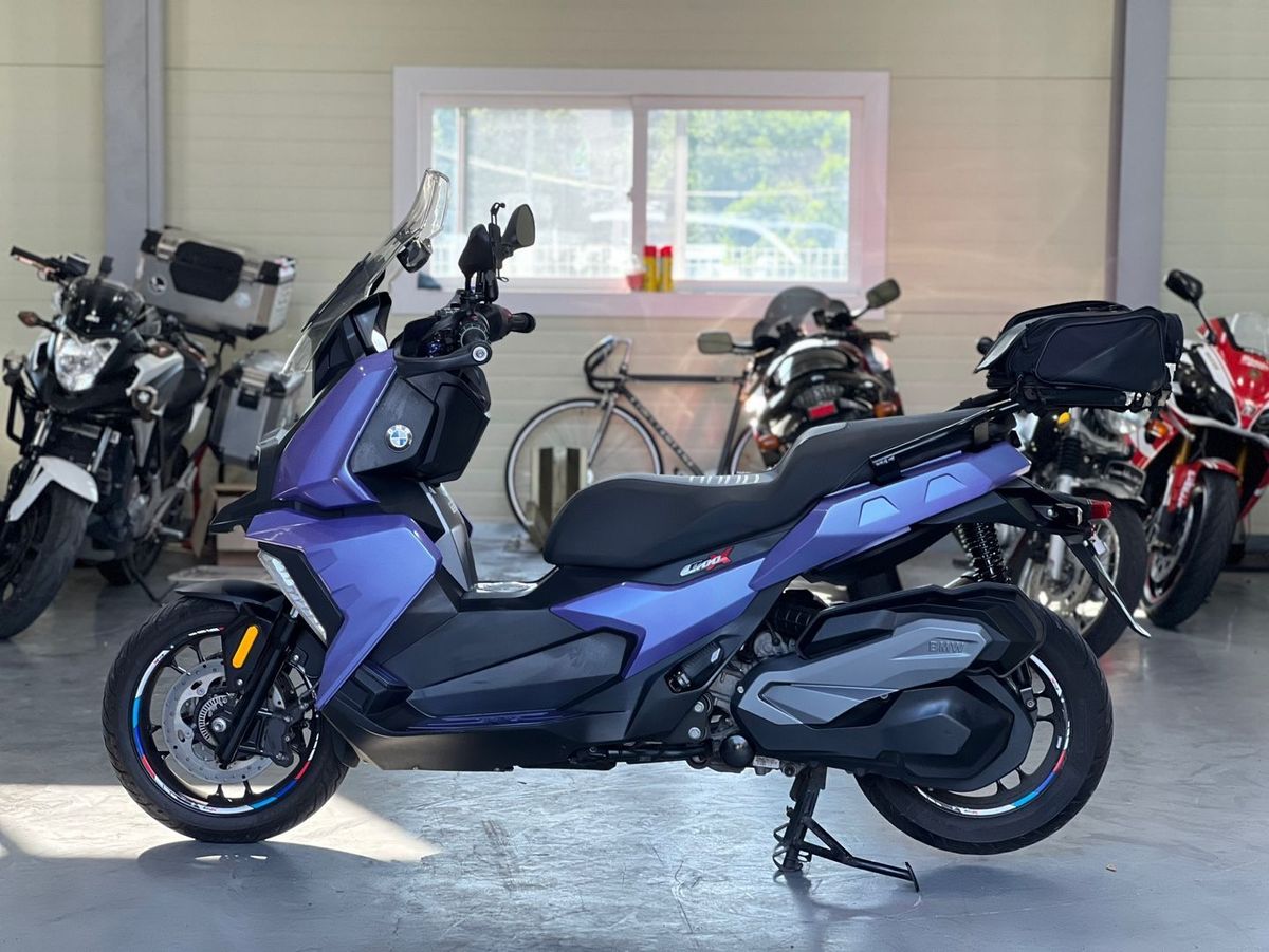 BMW C 400 X main