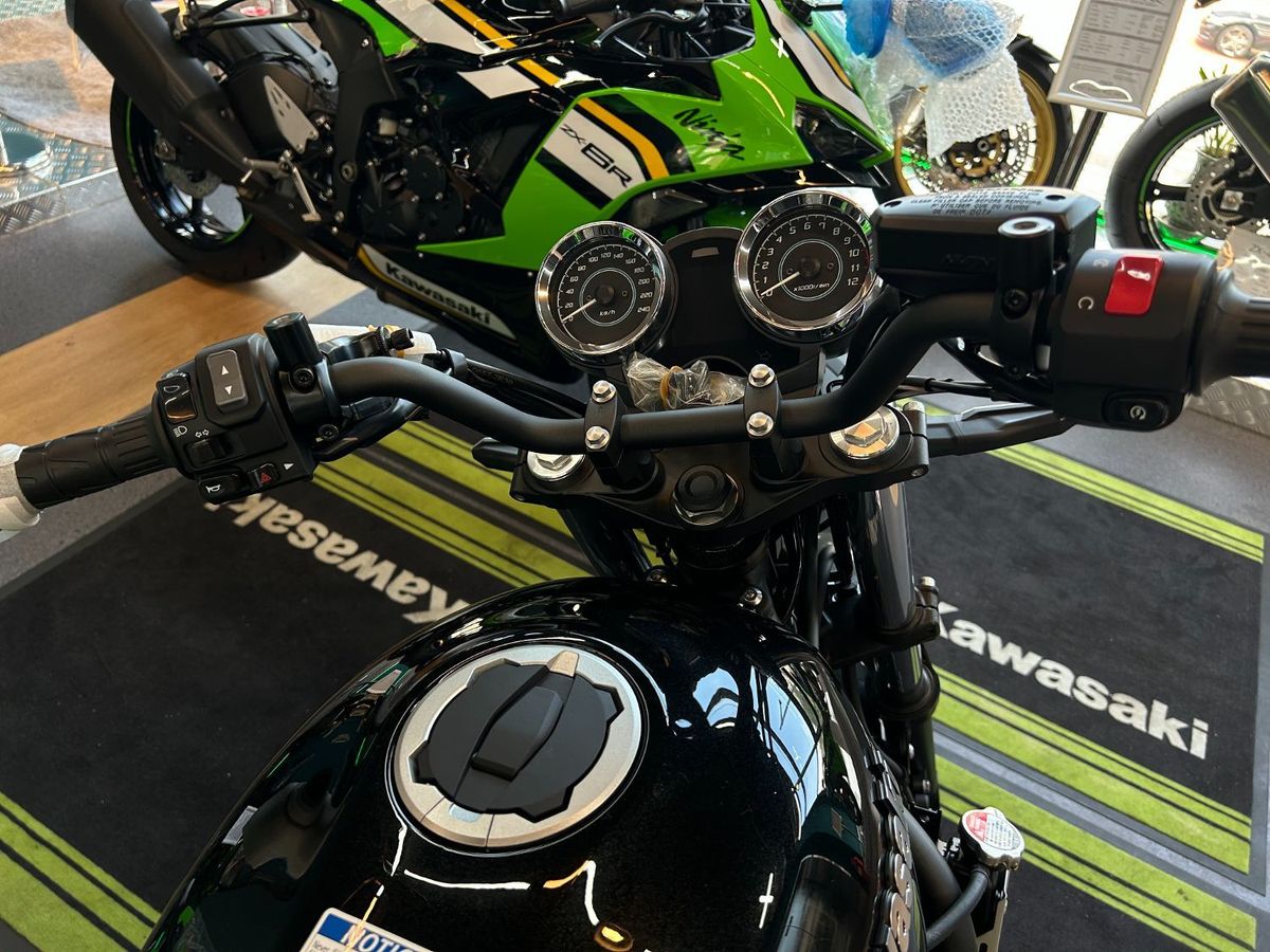 가와사키 Z 650 RS 8
