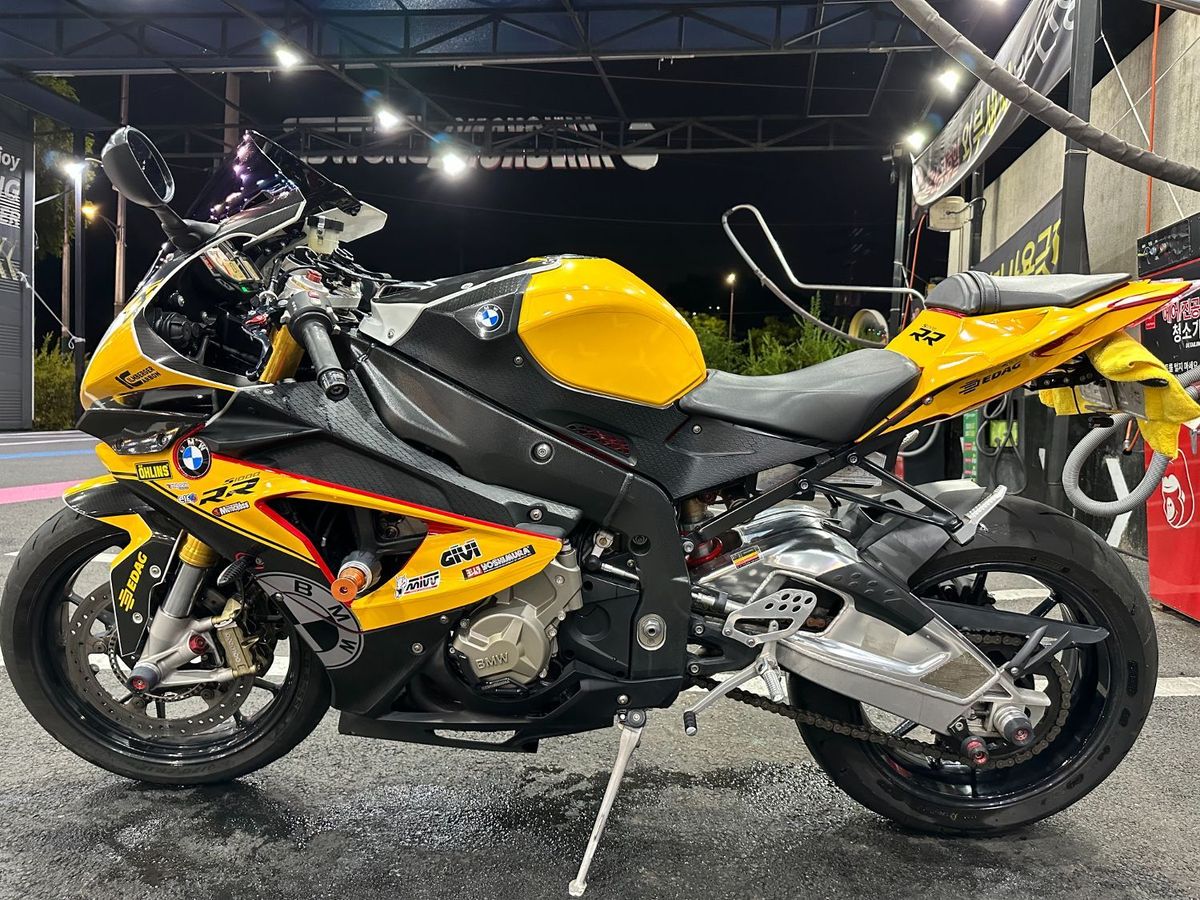 BMW S 1000 RR 8