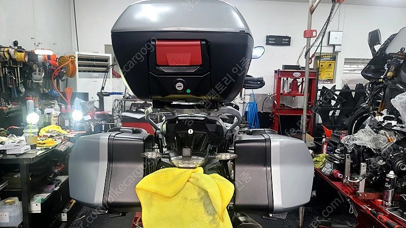 BMW S 1000 XR 11