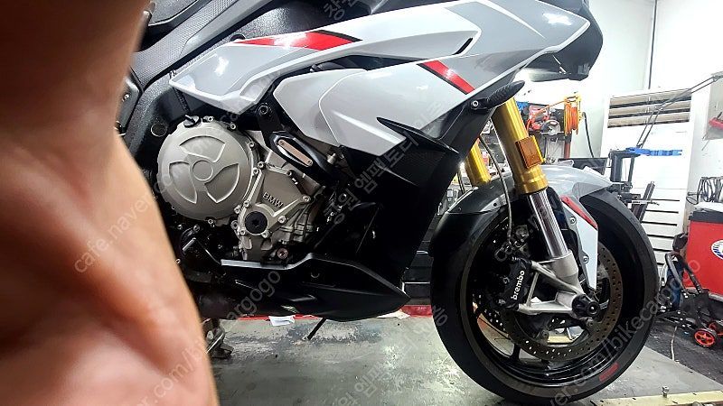 BMW S 1000 XR 13