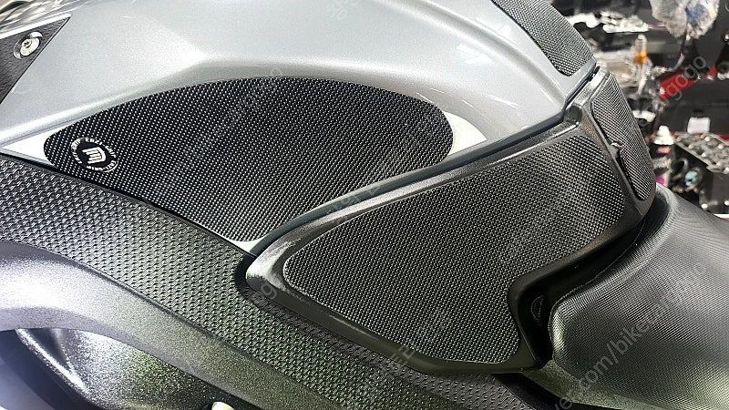 BMW S 1000 XR 19