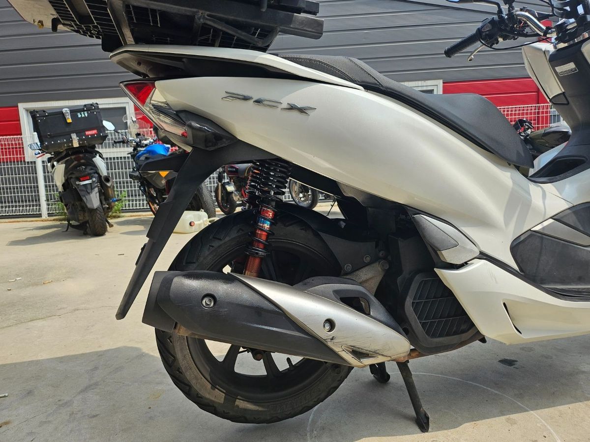 혼다 PCX 125 8