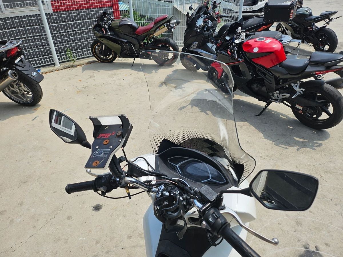 혼다 PCX 125 9