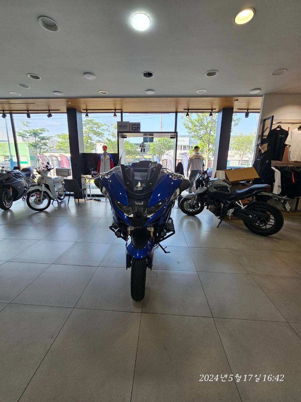 BMW R 1250 RT more